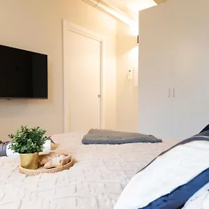 Ihost Luxury -free Parking- Plana 6 , ميلان إيطاليا