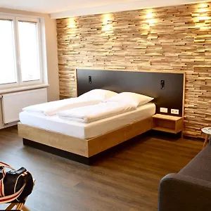 *** Otel Five Almanya